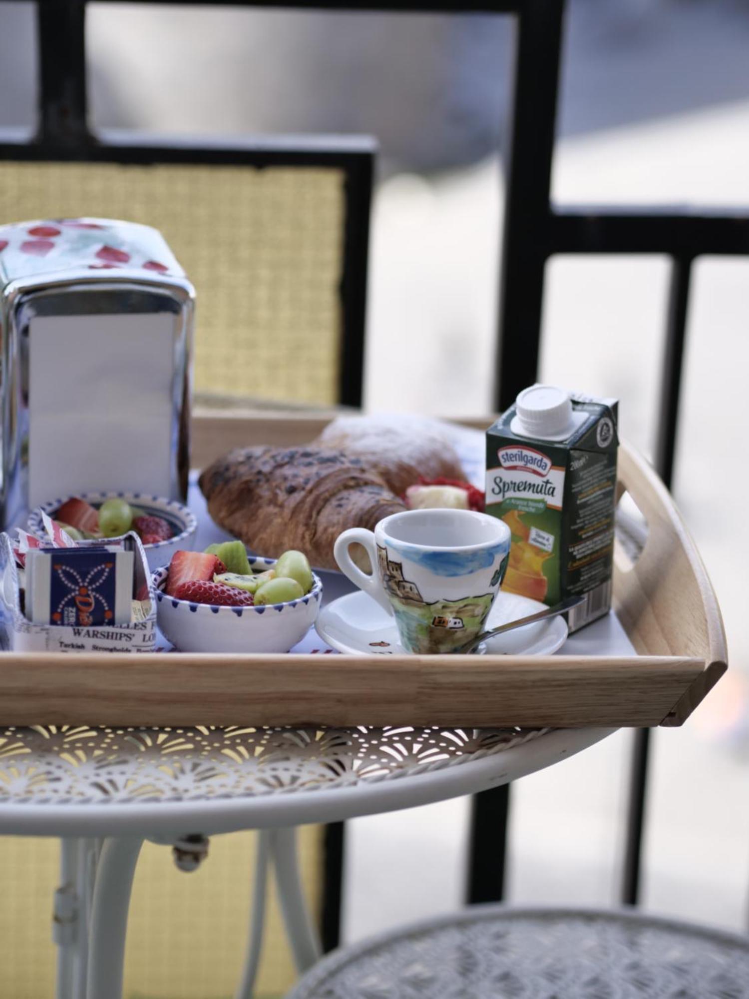 Happy In Naples Bed & Breakfast Екстериор снимка
